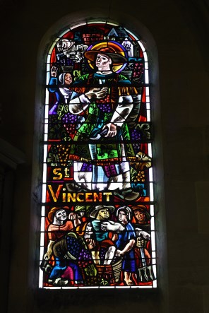 사라고사의 성 빈첸시오_photo by Reinhardhauke_in the Basilica of Saint-Denys in Argenteuil_France.jpg